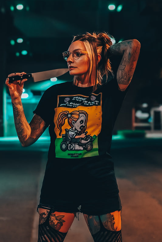 SHIRT: SUPER SLASHER-KART PALE GIRL